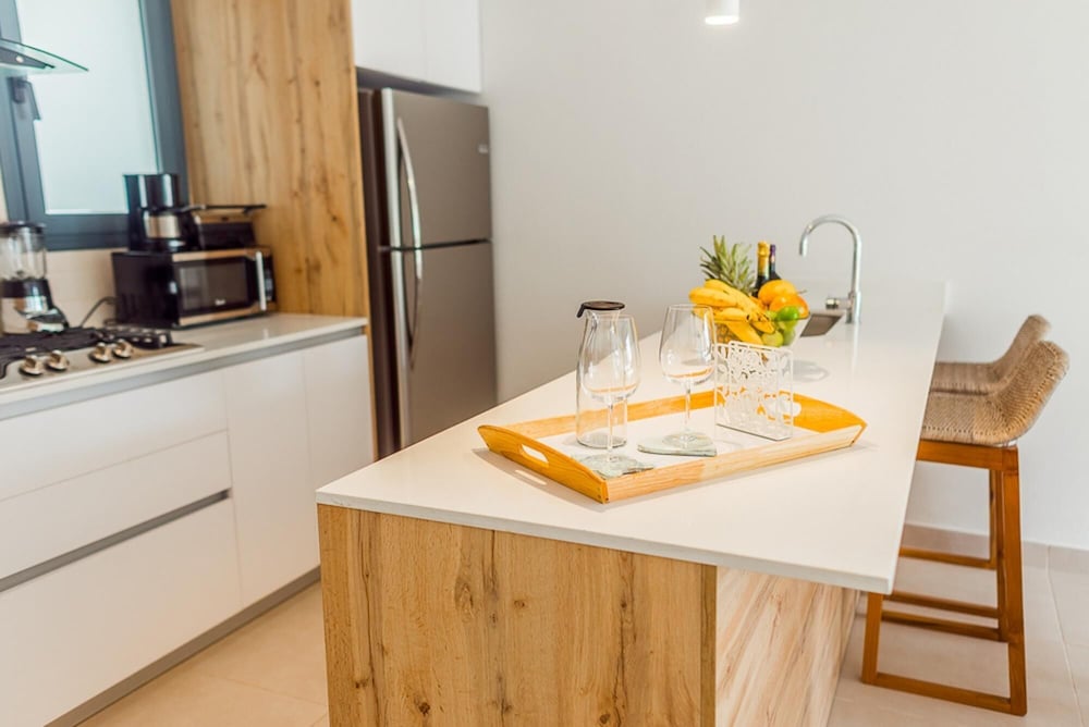 Gorgeous Private Picuzzi on the Terrace Close to the Beach view 5