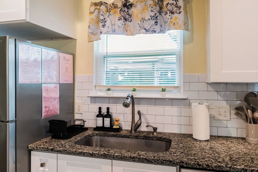 3BR Getaway Hot Tub, Games & Family Fun