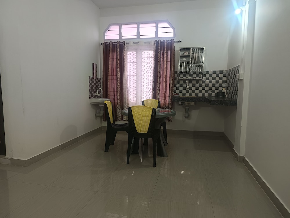 AURA HOMES