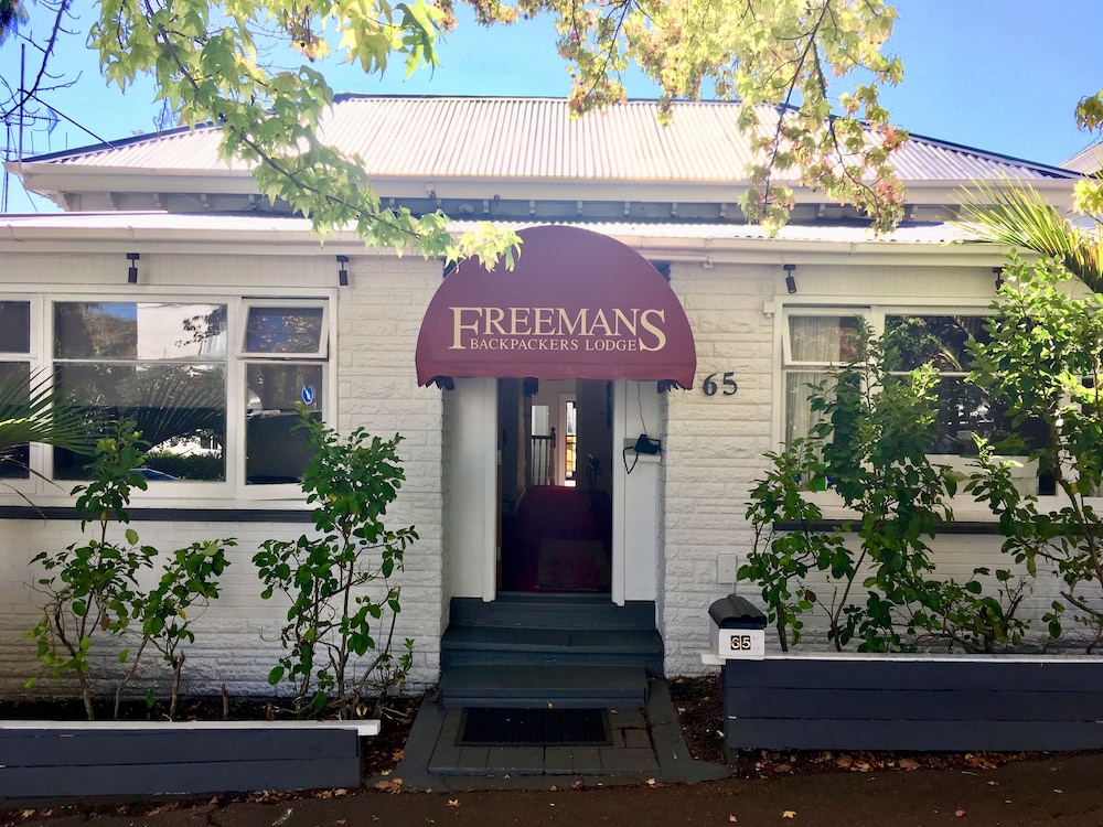 Freemans Backpackers Lodge - Hostel
