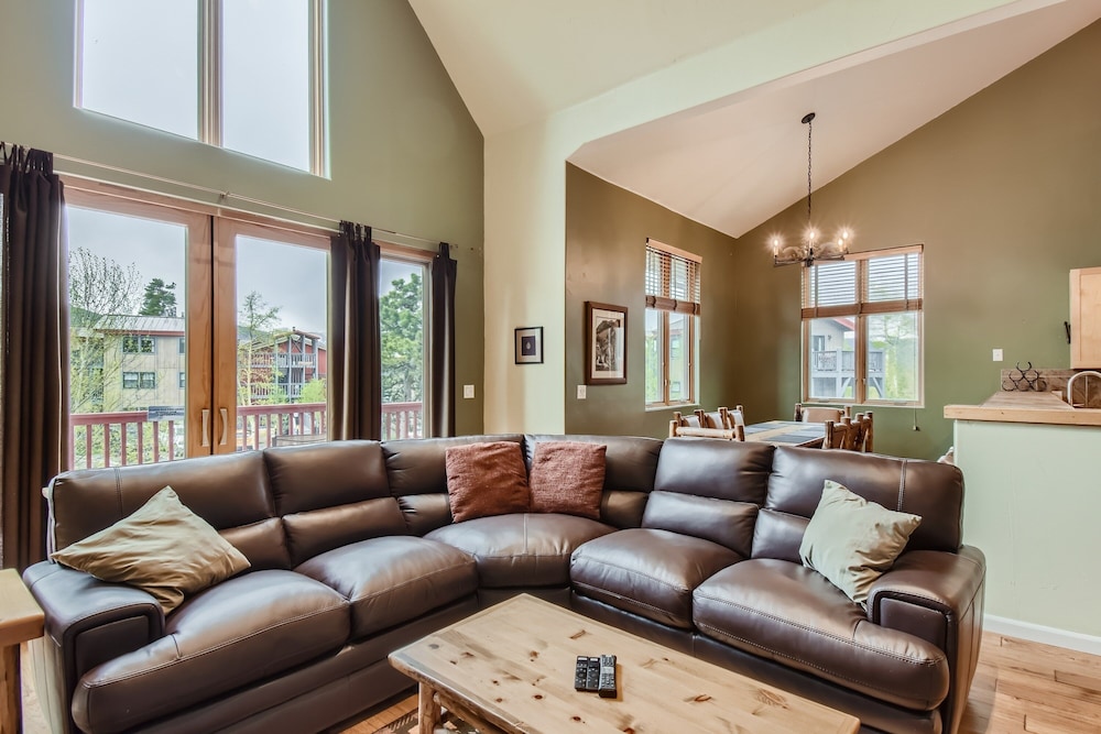 Summit County Vacations - 42 Burgundy 4br 3.5ba 4 Bedroom Townhouse by RedAwning - Property Image 43
