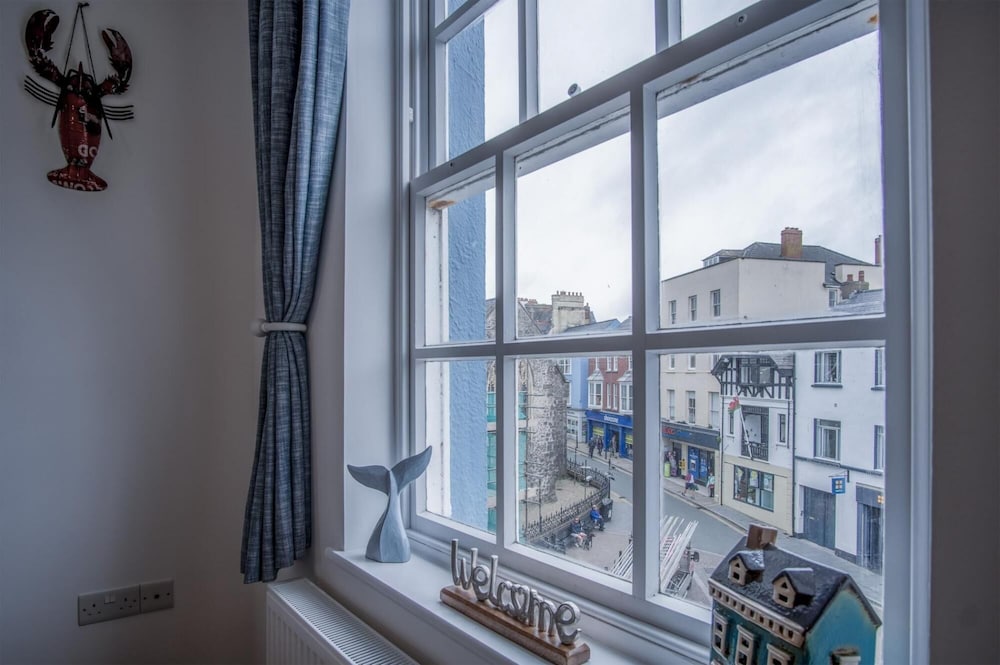 Ramsey Apartment - 2 Bedroom Apartment - Tenby view 2