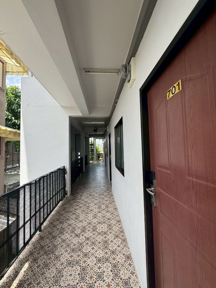 Sukhum Suvarnabhumi Airport Guest House