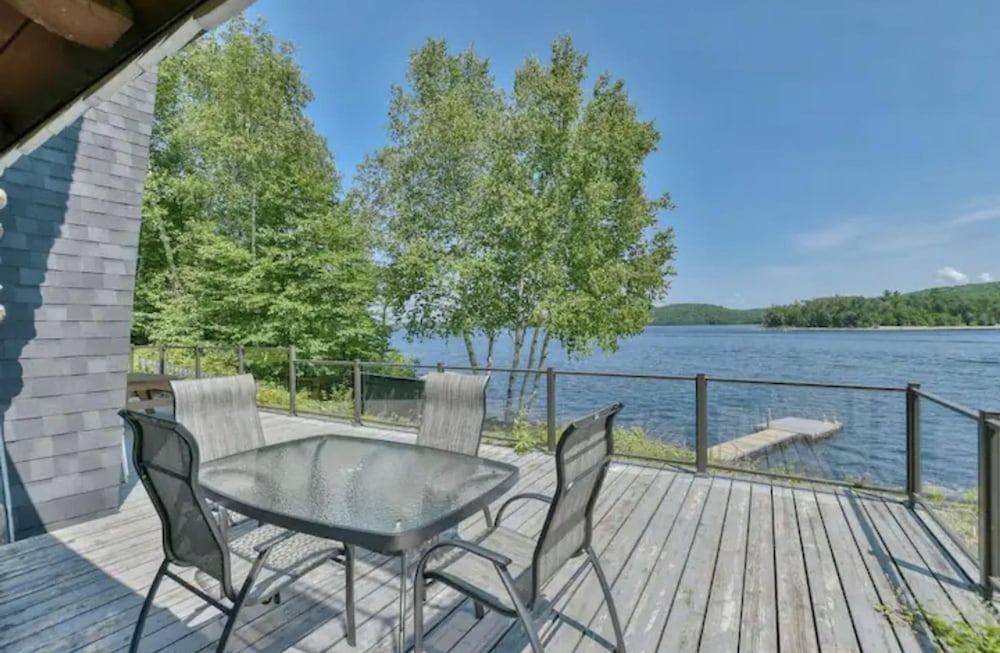 The Bison - Waterfront A-frame With Private Dock