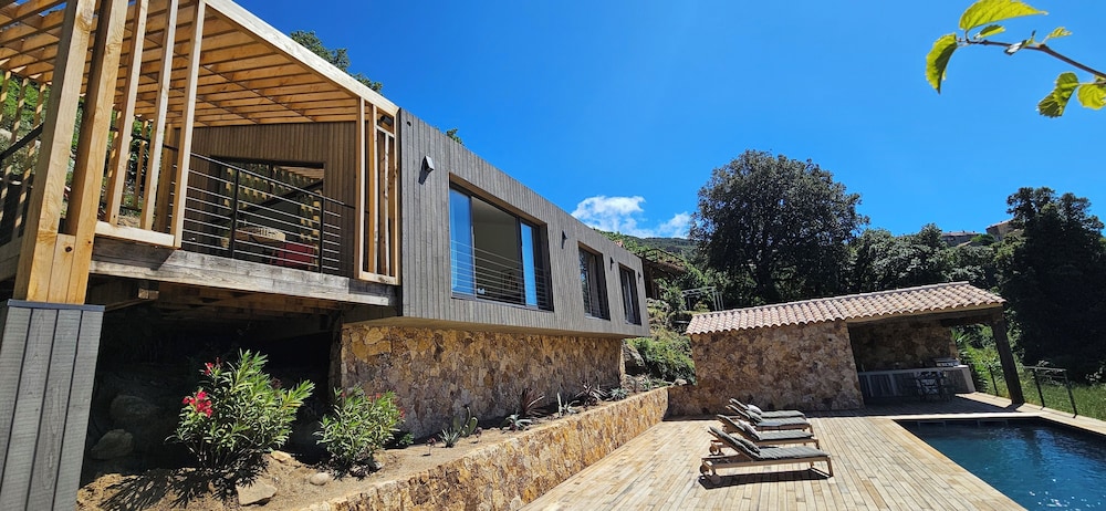 Villa U Casa Legnu & sa Bergerie