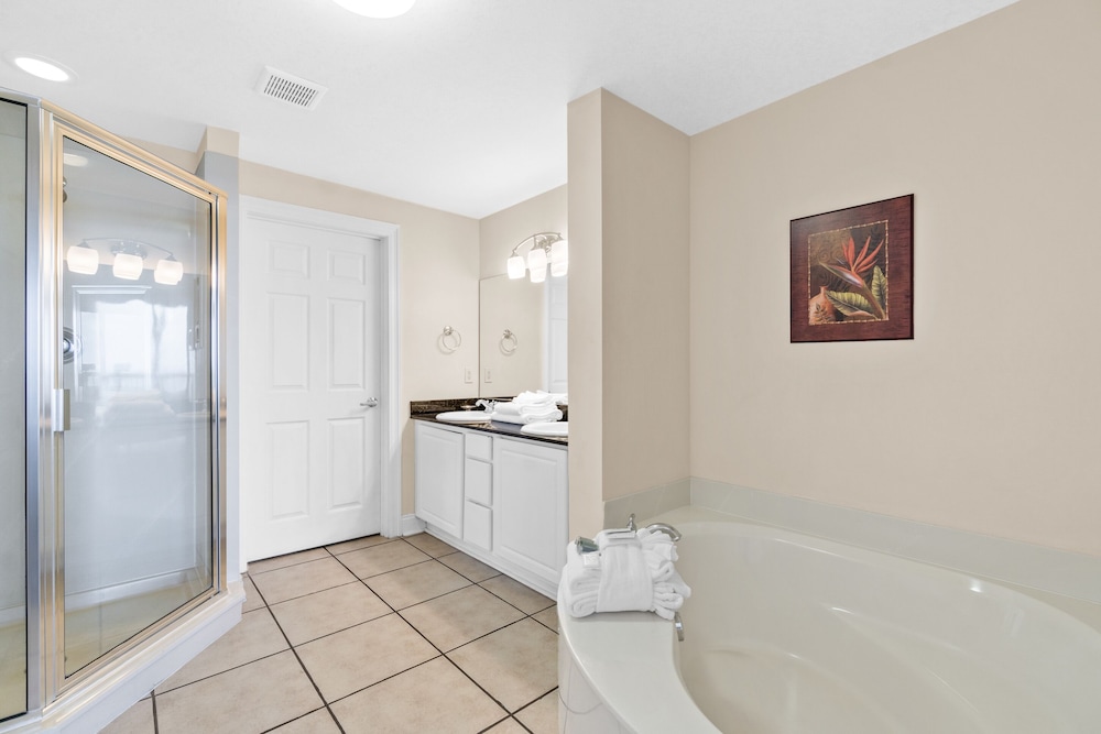 Calypso Beach Resort by Panhandle Getaways