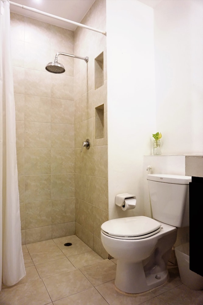 Chaofa West Suites