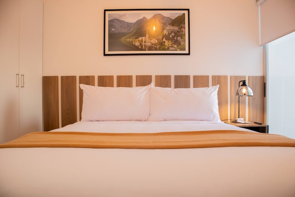 w Minimalist 2BR w Balcony in Barranco