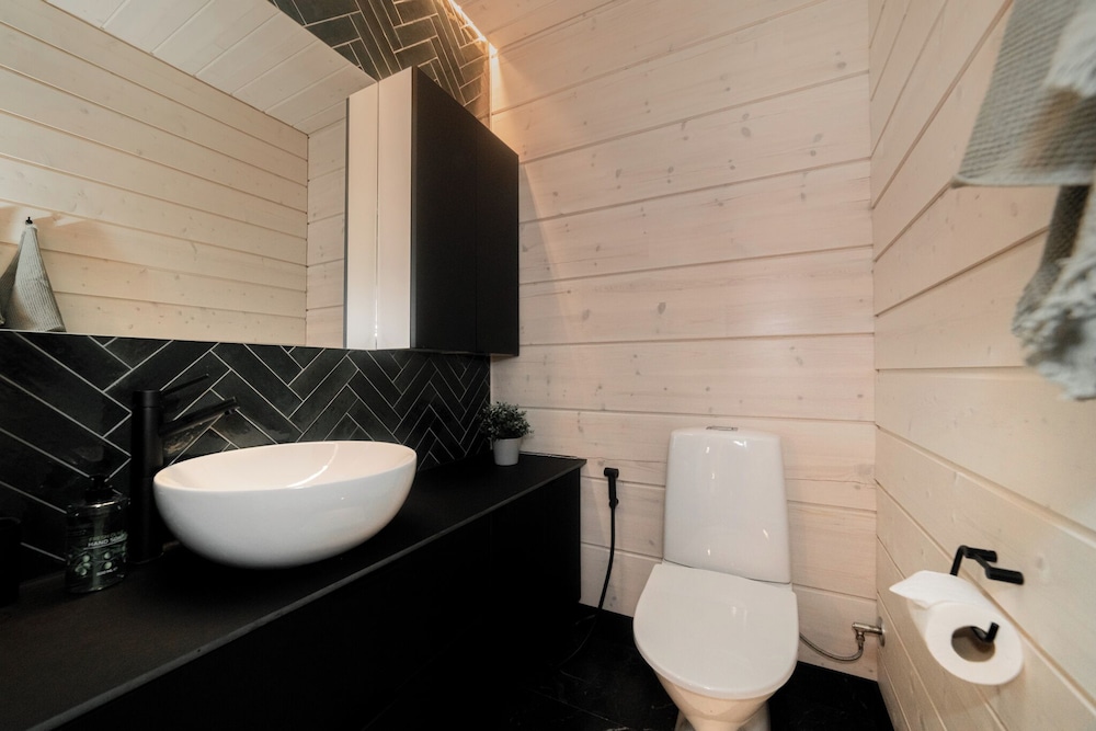 High-Quality 4BR Villa in Rukatunturi