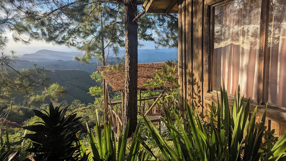 Campos de Oro Wilderness Lodge