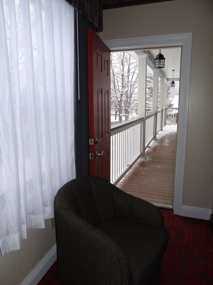 Edelweiss Lodge