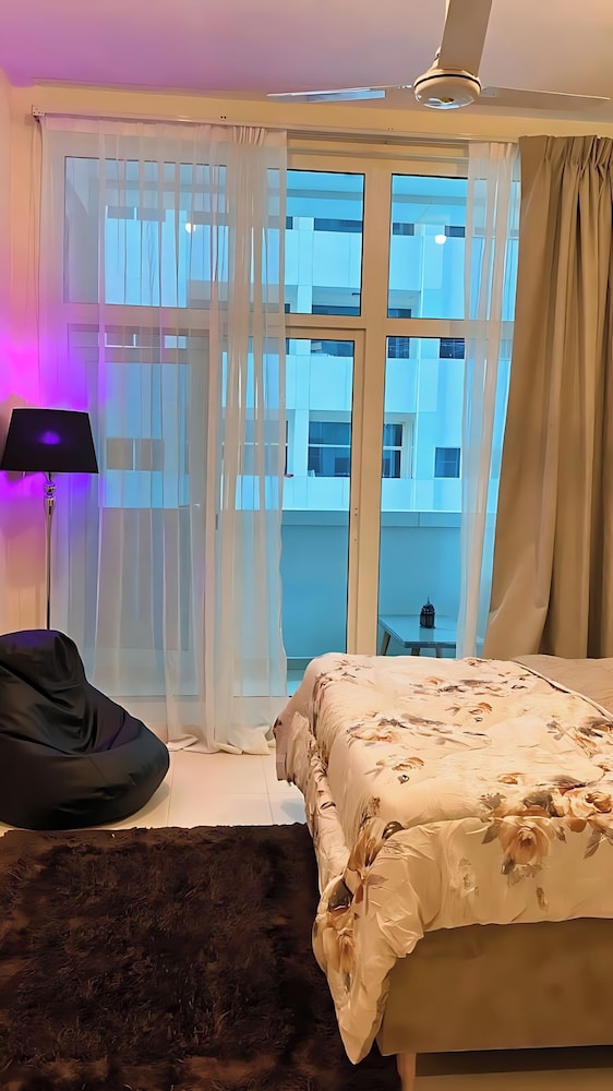Stylish Serene 2BHK in the Heart of the City