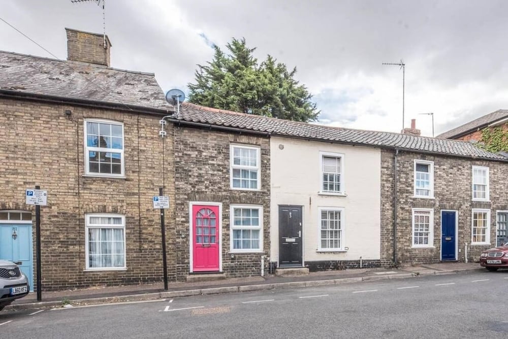 Holly Cottage in Bury St Edmunds