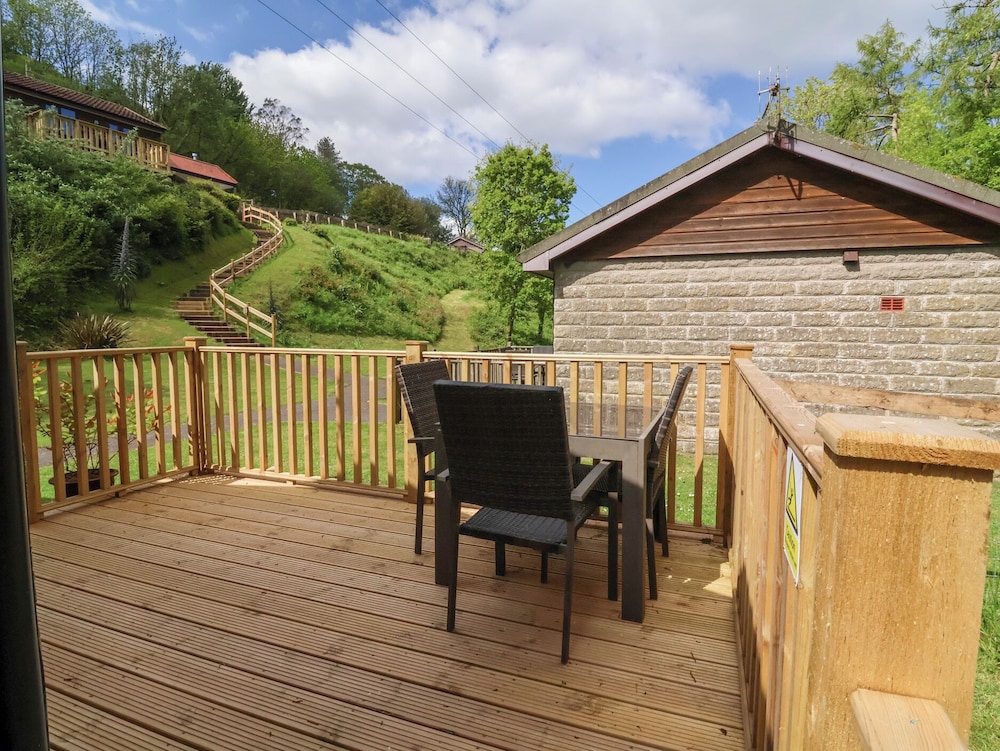 Chalet Log Cabin C8
