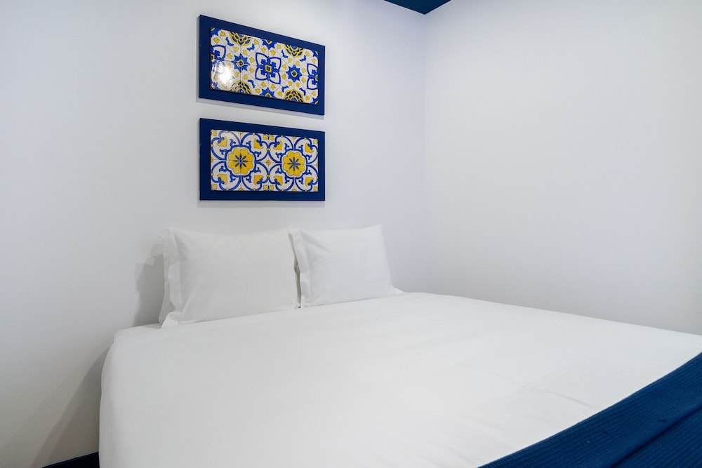 Central Minimalist 1-Bed Great To Explore Lisbon