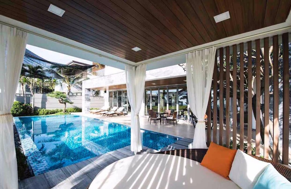 The Ocean Villa Da Nag By Abogo