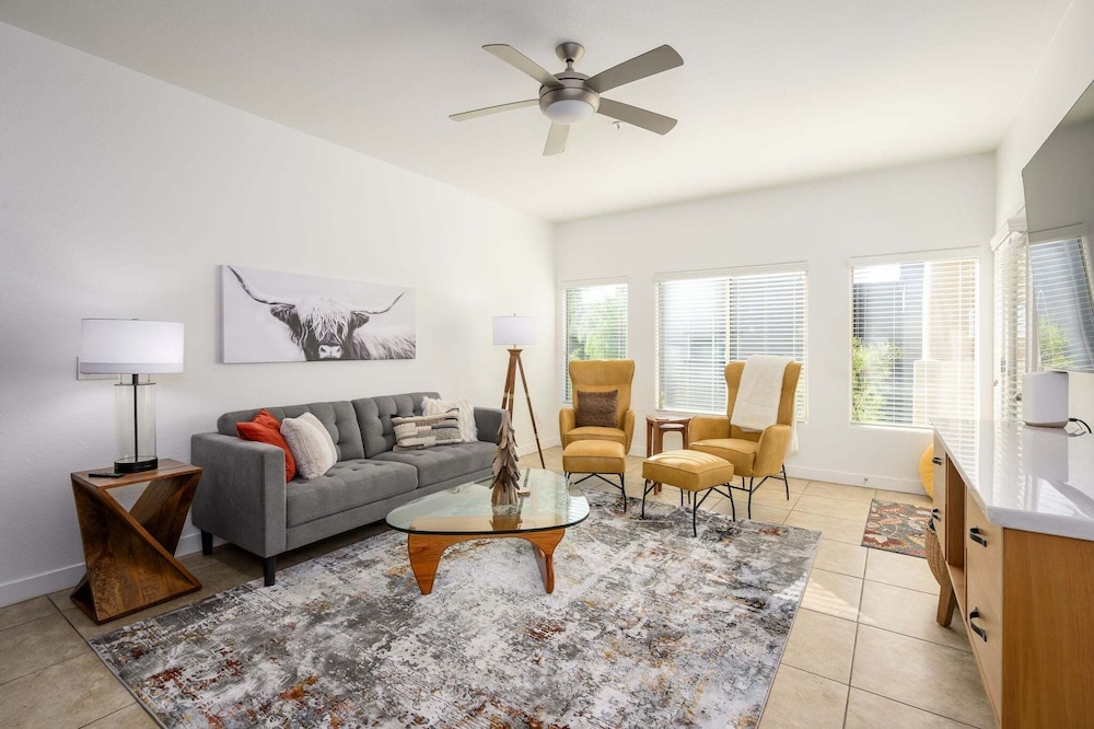 Villa Escape 2 Bedroom Condo