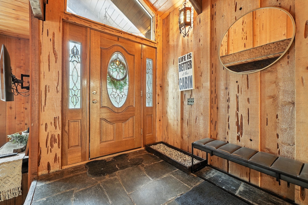 Big Bear Lake Cabin With Game Room 3 Bedroom Cabin