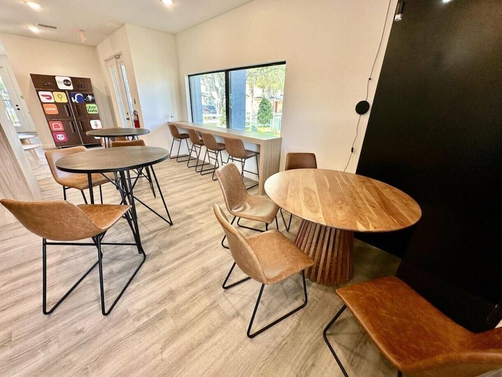 3BR Home Near Disney w/ Office & Fun Corner