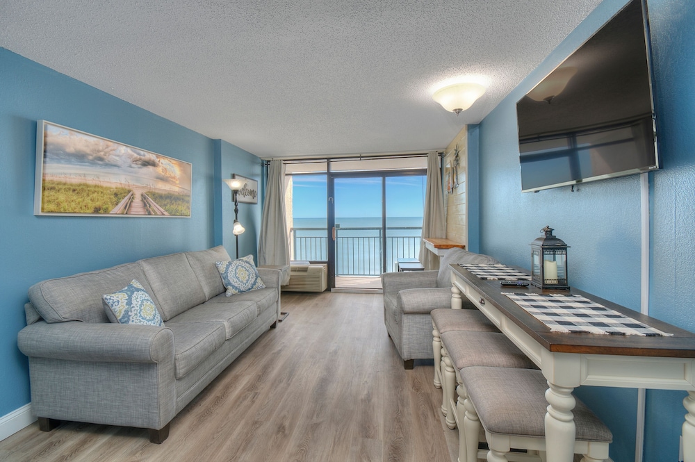 Landmark Resort by Elliott Beach Rentals