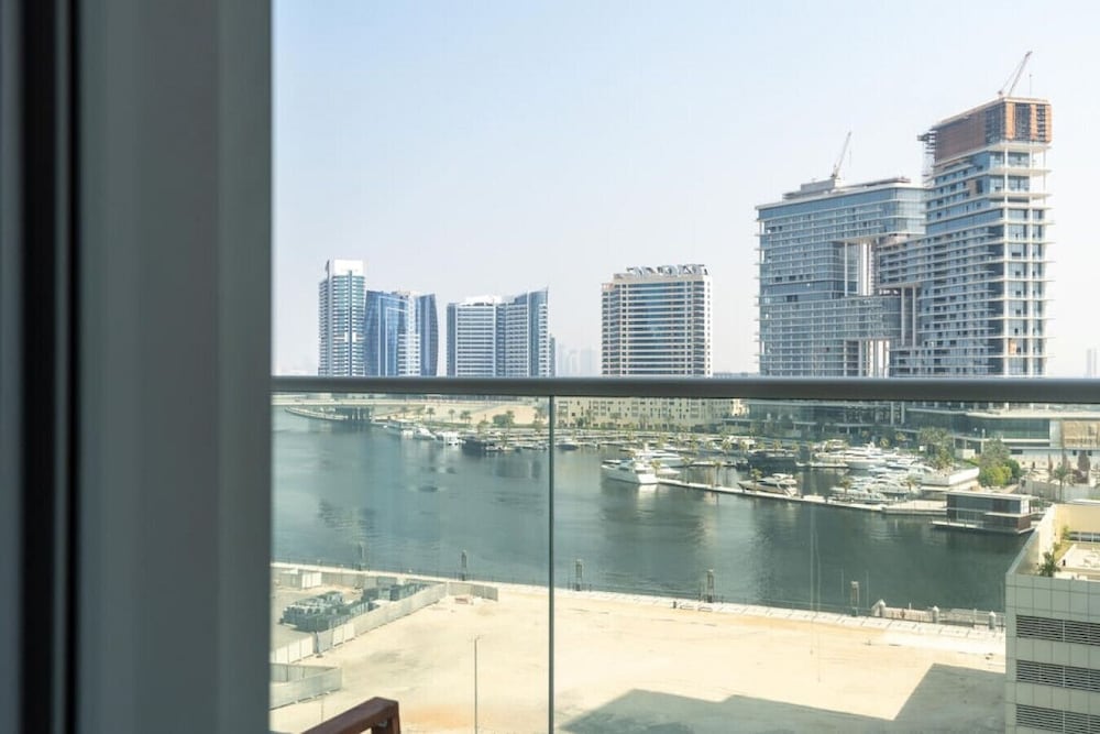 Soothing 1BR at Downtown Dubai Business Bay