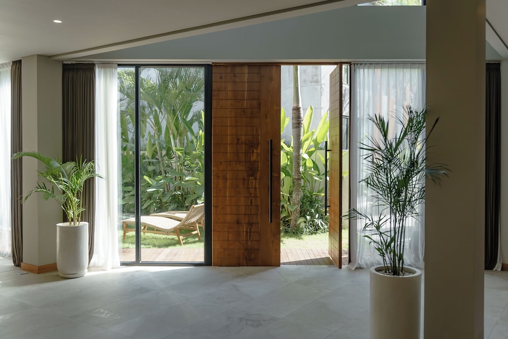 AMO Residences
