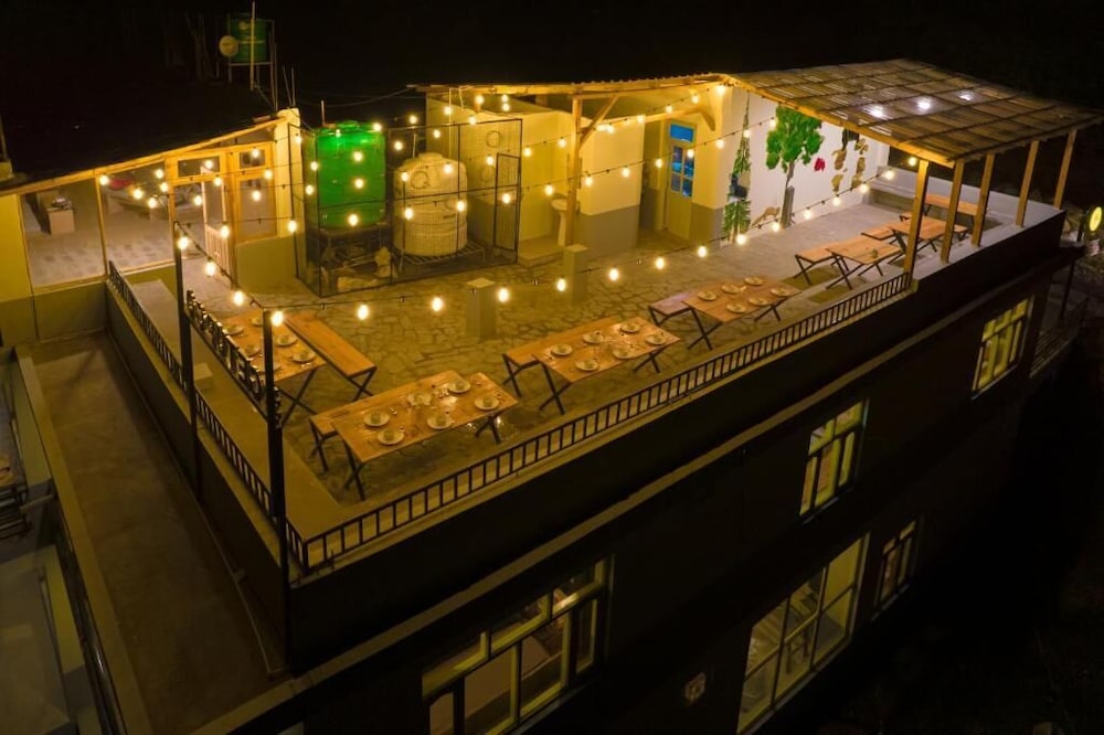 The Hosteller Kareri