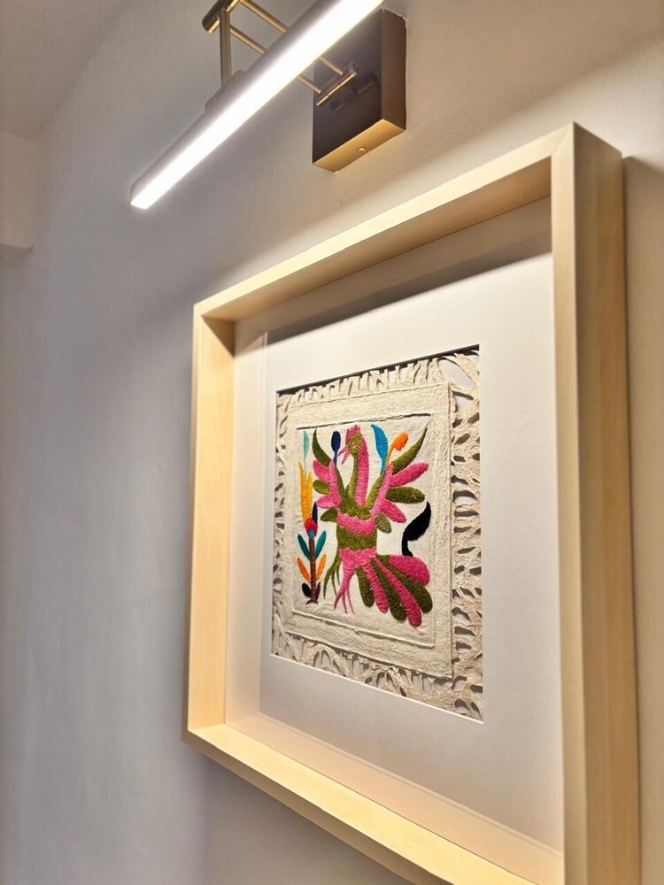 Bright & sweet unit in middle Polanco