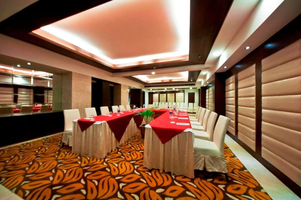 meeting & event spaces