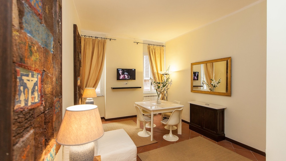 Rental in Rome Rondanini View
