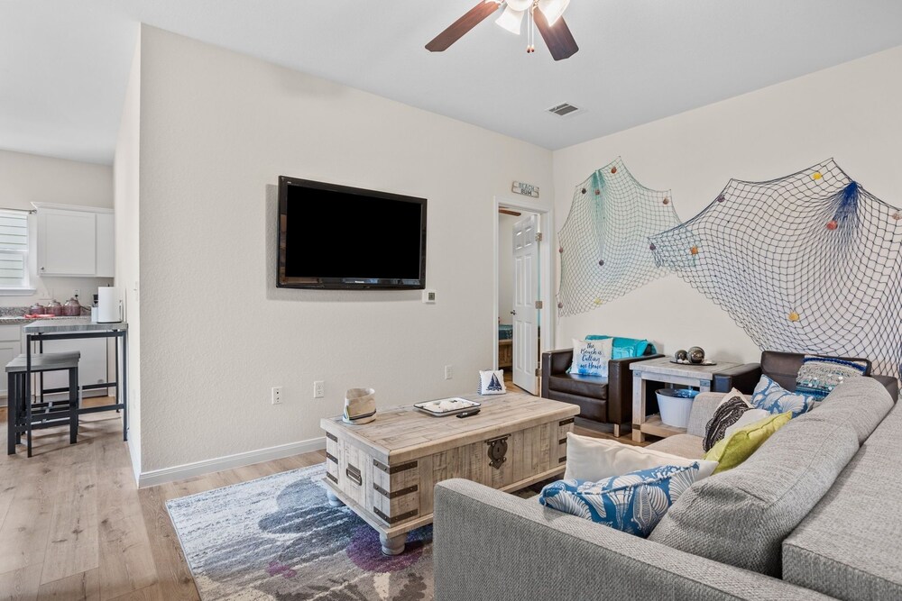 Beach Ballin' by Ryson Vacation Rentals