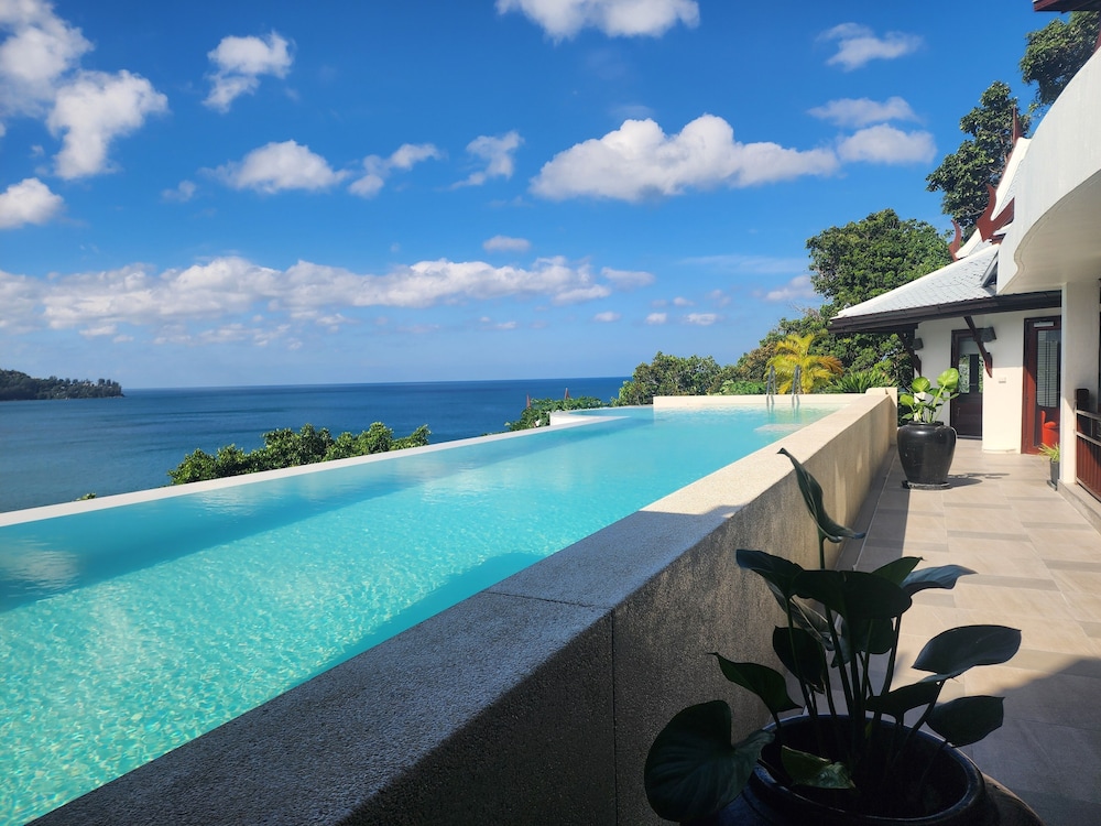 Luxury Seaview 6 Bedrooms With Infinity Pool Villa, Private Gym, Superfast Wifi