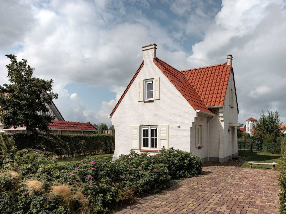 Beautiful Villa With Sauna and Rowing Boat, 400 m From the sea