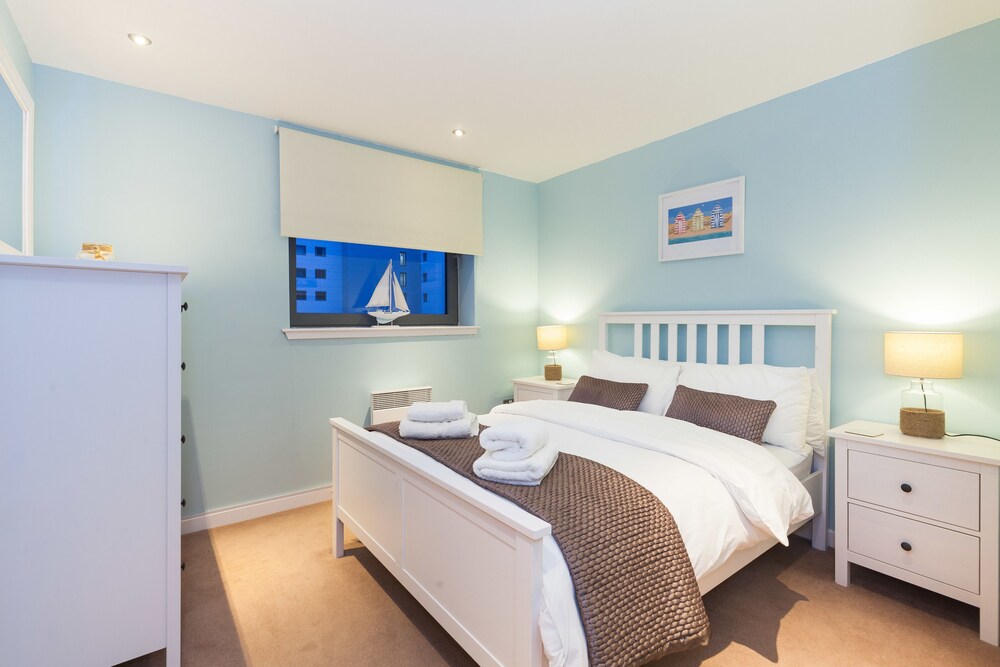 Modern Two Bedroom Apartment view 4