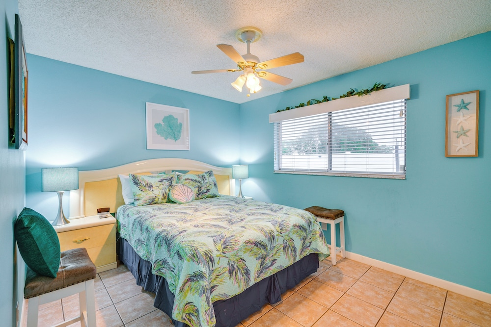 Dock & Dolphin Sightings! Cape Coral Family Escape