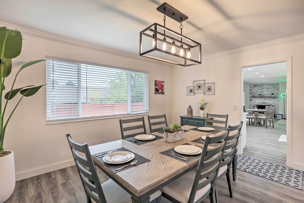 Reno Vacations - Sleek Family Retreat: 4 Mi to Downtown Reno! - Property Image 7
