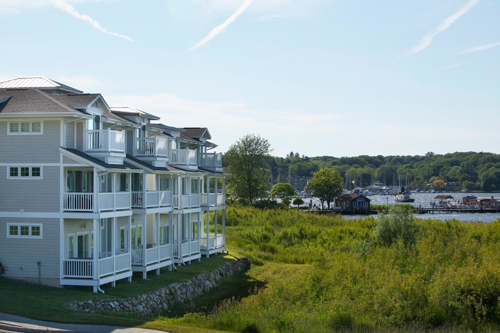 Swing Bridge Condo - Unit 10