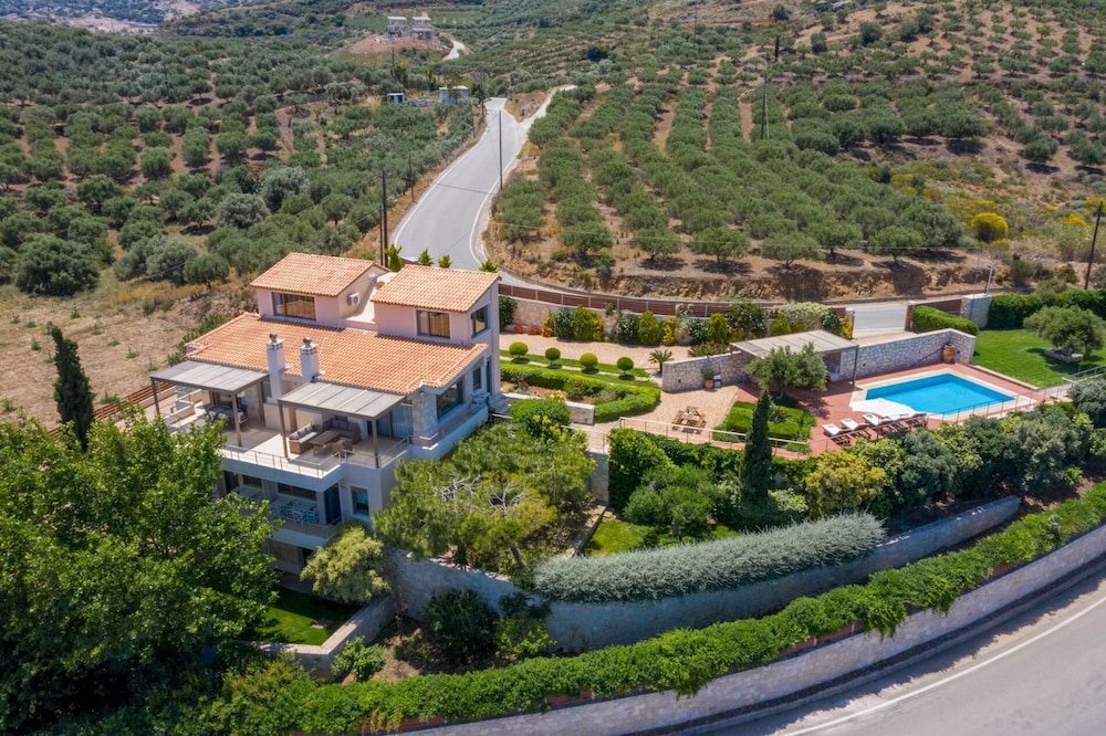 Luxury Villa Hara With Private Pool
