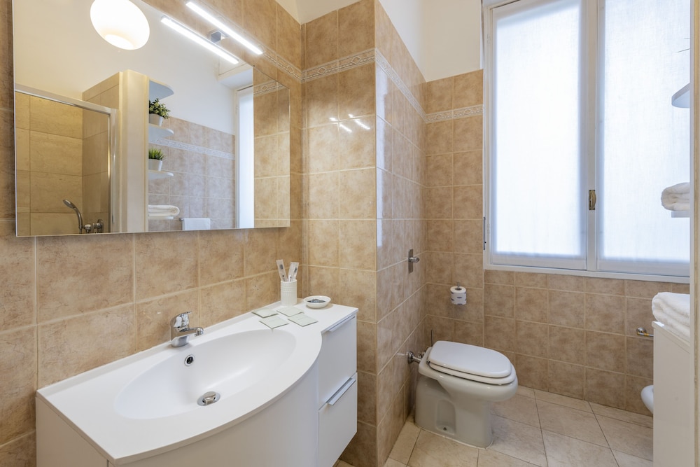Milan Royal Suites & Luxury Apartments
