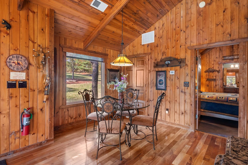The Cabin at Rock Canyon