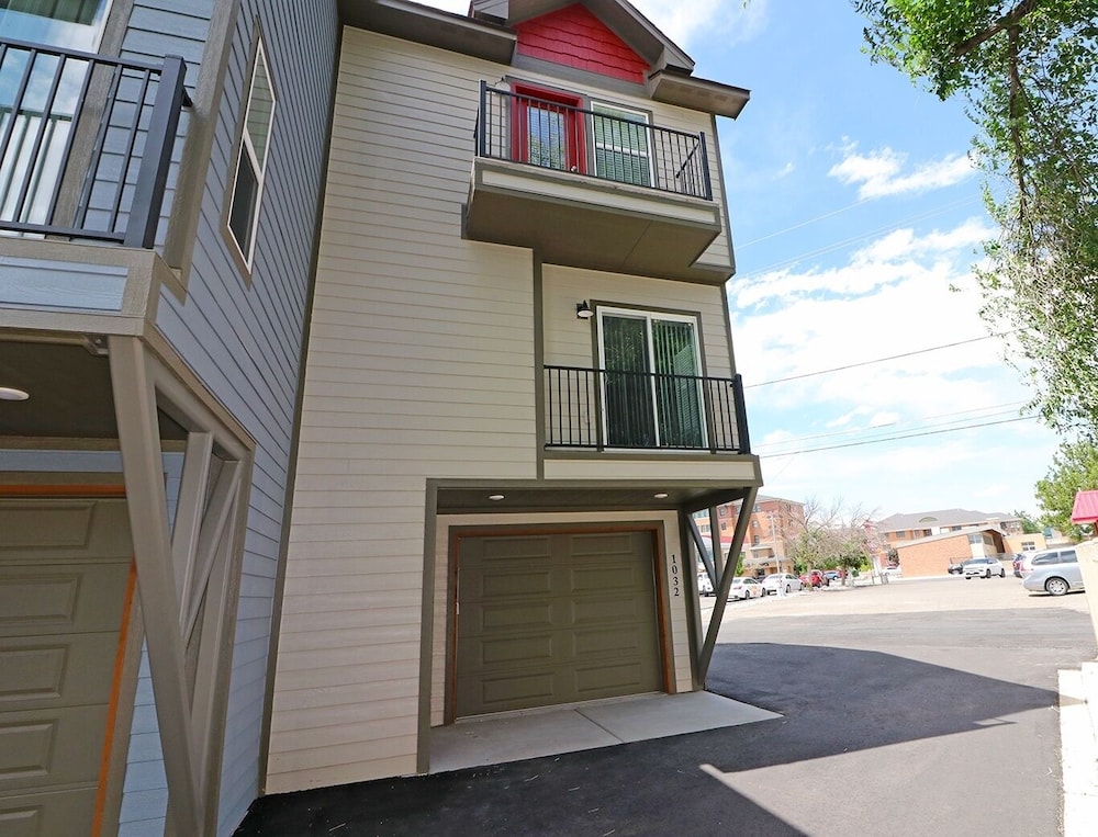 Modern Ascend 2 Bedroom Townhouse