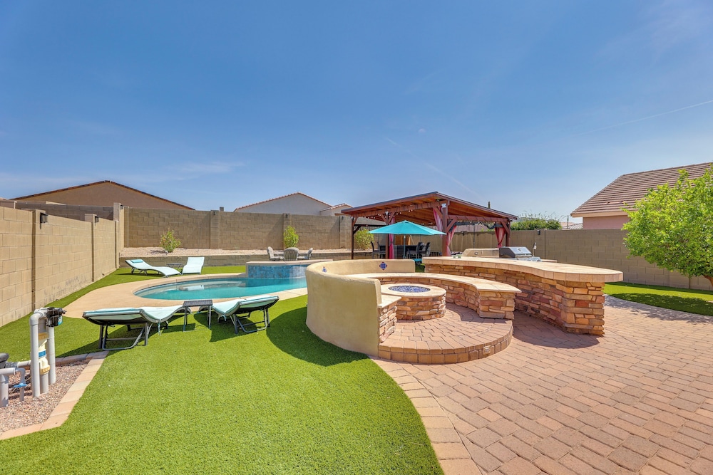 Mtn-view Getaway w/ Outdoor Oasis in Gold Canyon