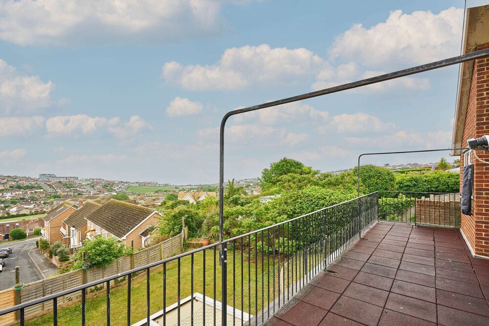 Host Stay Saltdean Sea View