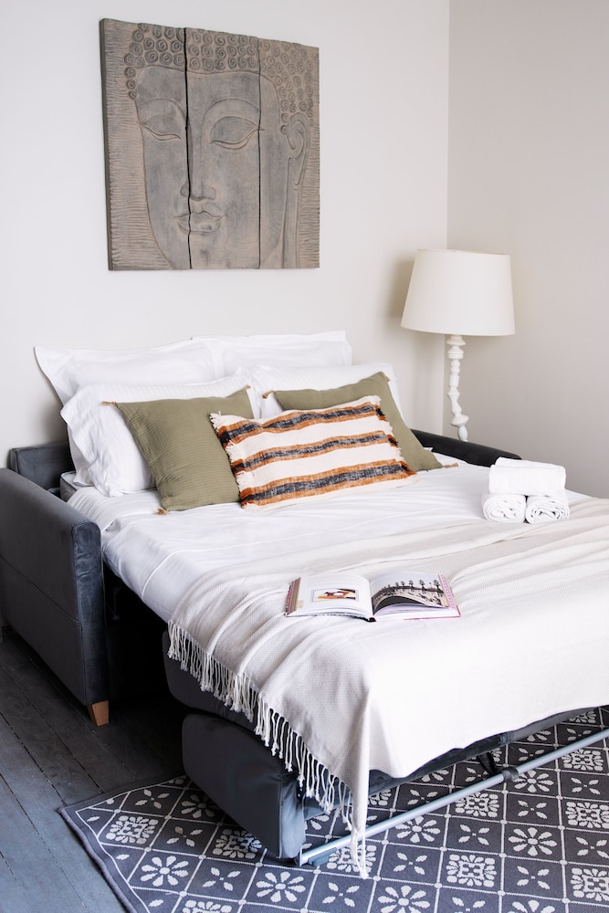 1BR Near Eiffel & Les Invalides
