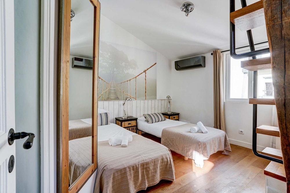 Dreamy Rive Gauche Modern 2 Bed Apt in Paris
