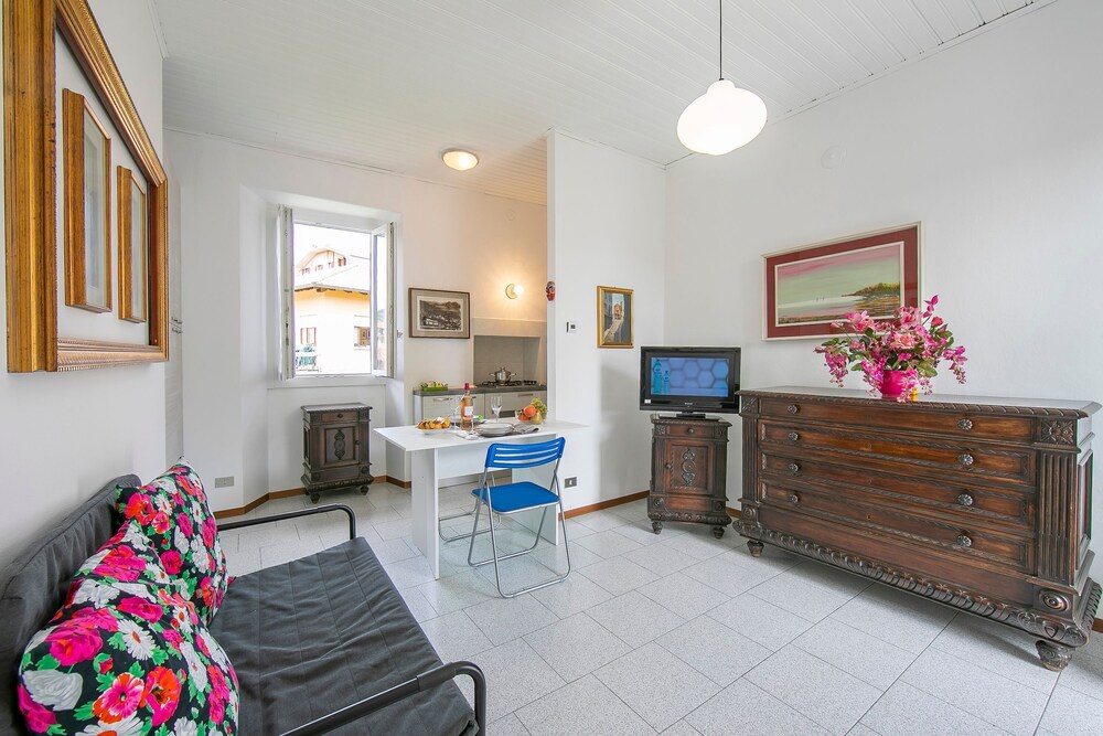Casa Olivia Little Sweet Escape view 2