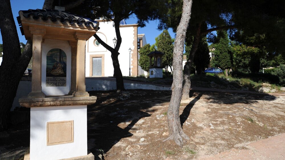 Saladar in J vea With 3 Bedrooms and 2 Bathrooms