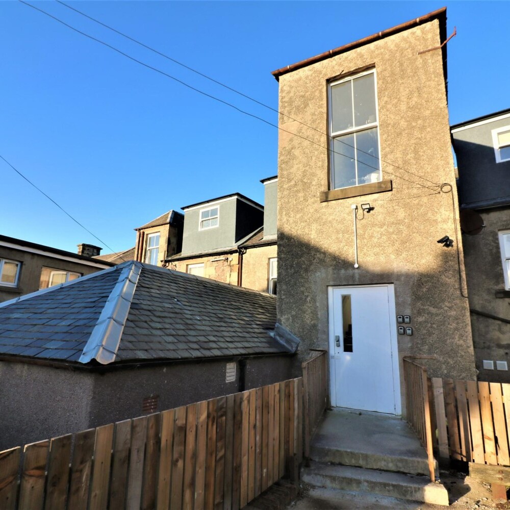 No 11 Bonnet Road - 2 Bed