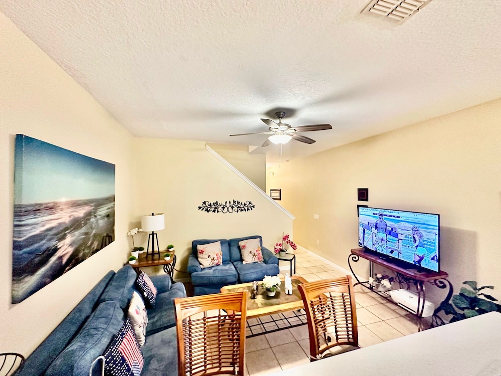 Luxury Compass 3BR Townhouse Near Disney Parks 2