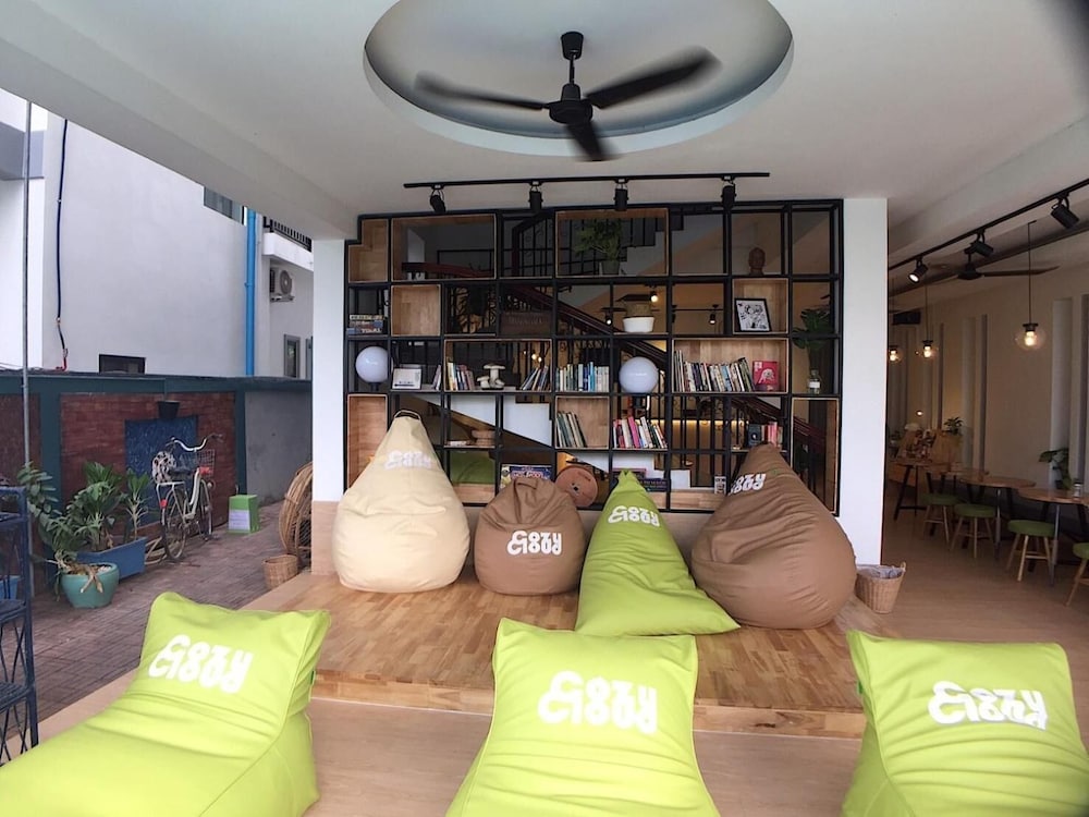 Siem Reap Vacations - Cozycloud Backpackers Hostel - Property Image 18